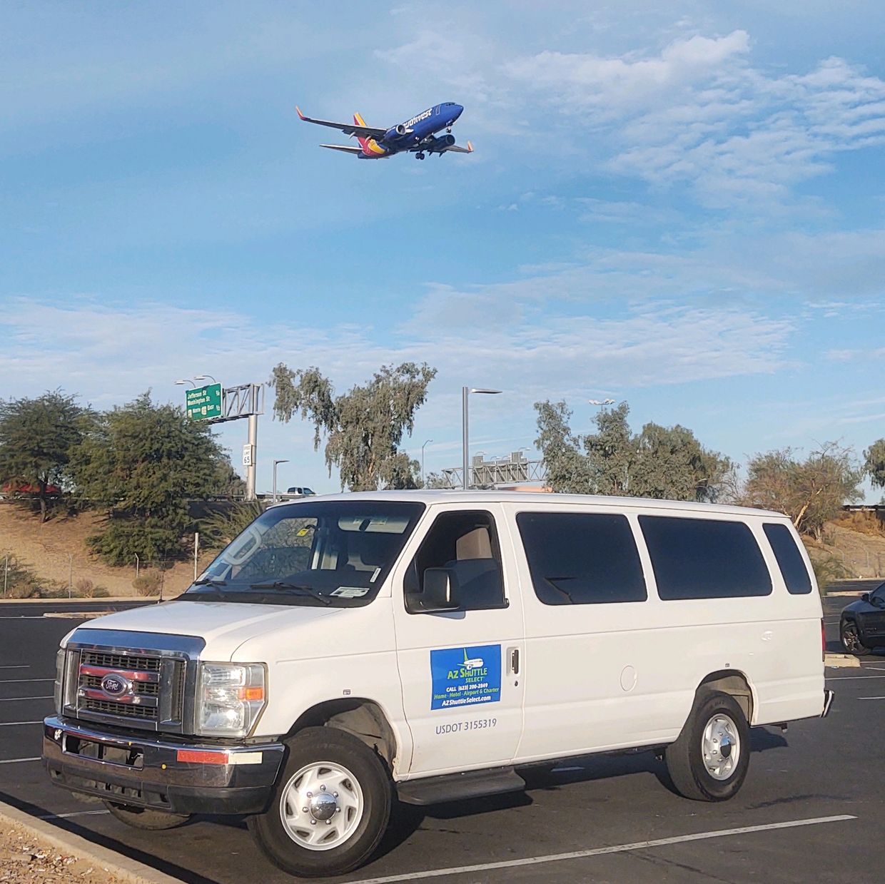 Phoenix Airport Shuttle to/From Home & Hotel AZ Shuttle Select